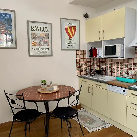 Tiny House Au Coeur De شقة